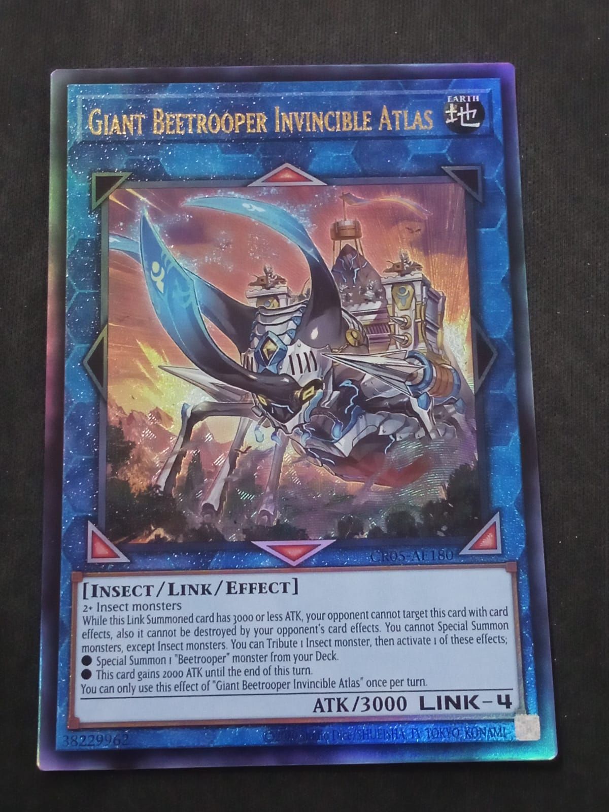 CR05-AE180 Giant Beetrooper Invincible Atlas Ultimate Rare