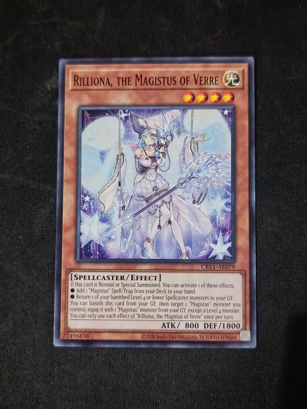 CR11-AE079 Rilliona, the Magistus of Verre Common