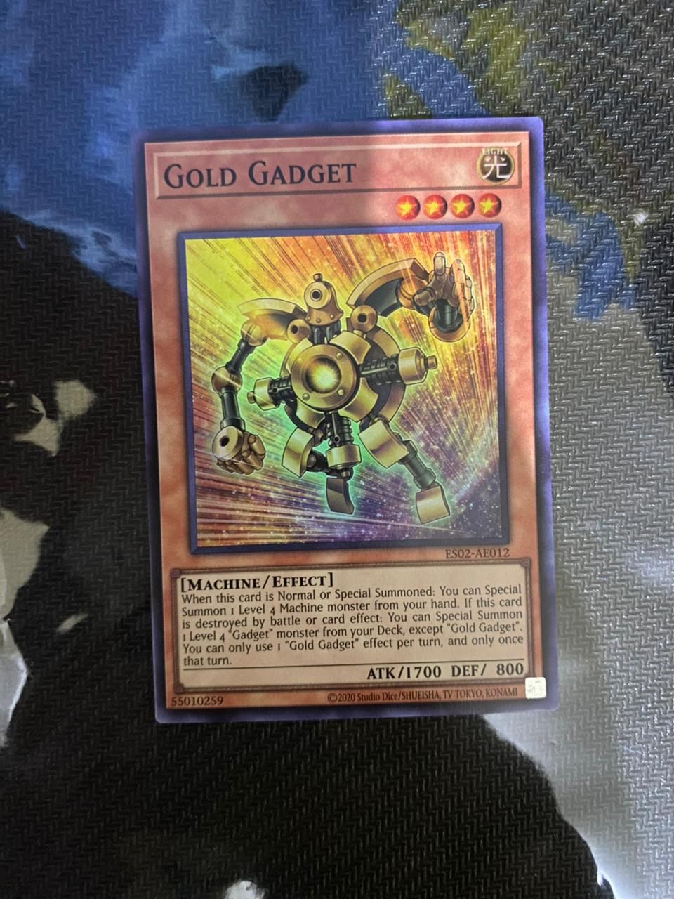 ES02-AE012 Gold Gadget Super Rare