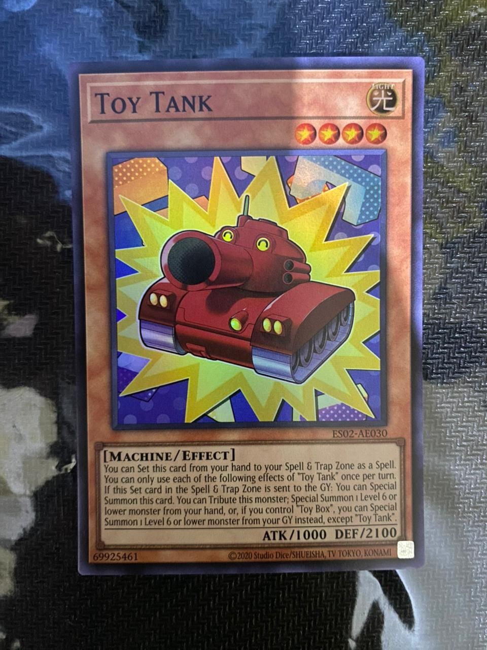 ES02-AE030 Toy Tank Super Rare