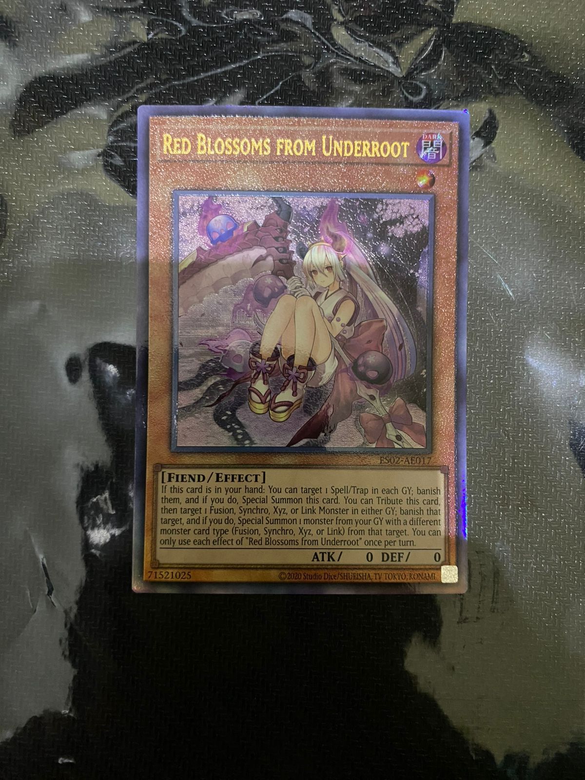 ES02-AE017 Red Blossoms from Underroot Ultimate Rare
