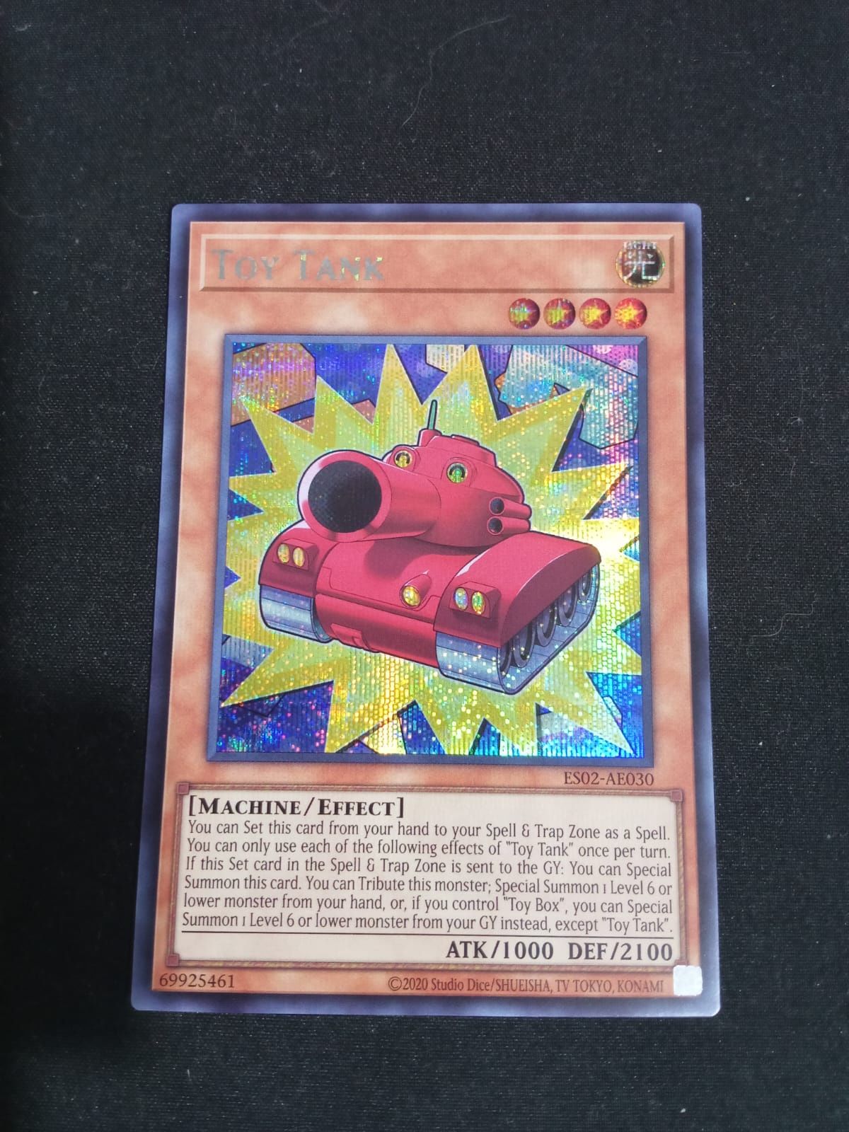 ES02-AE030 Toy Tank Secret Rare