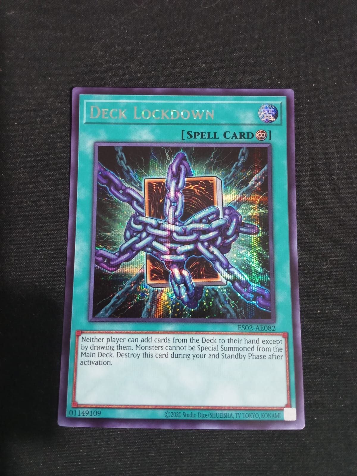 ES02-AE082 Deck Lockdown Secret Rare