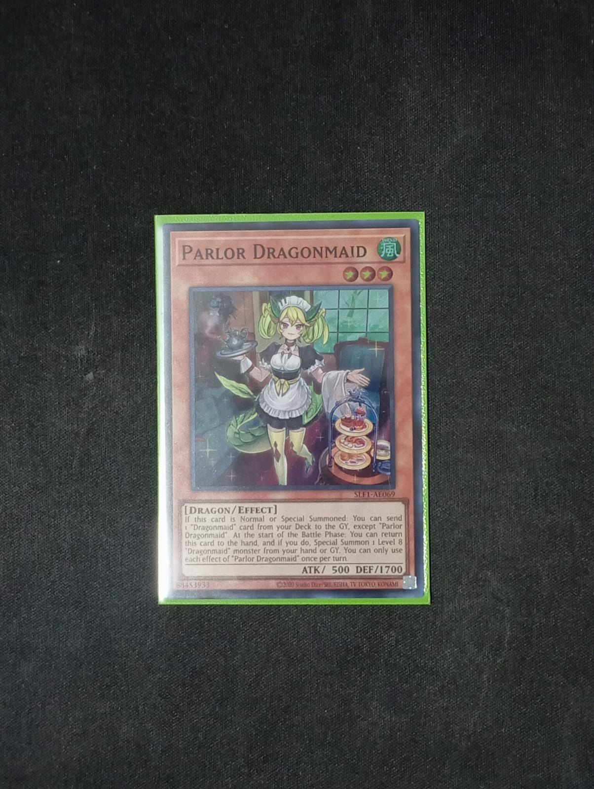 SLF1-AE069 Parlor Dragonmaid
Super Rare