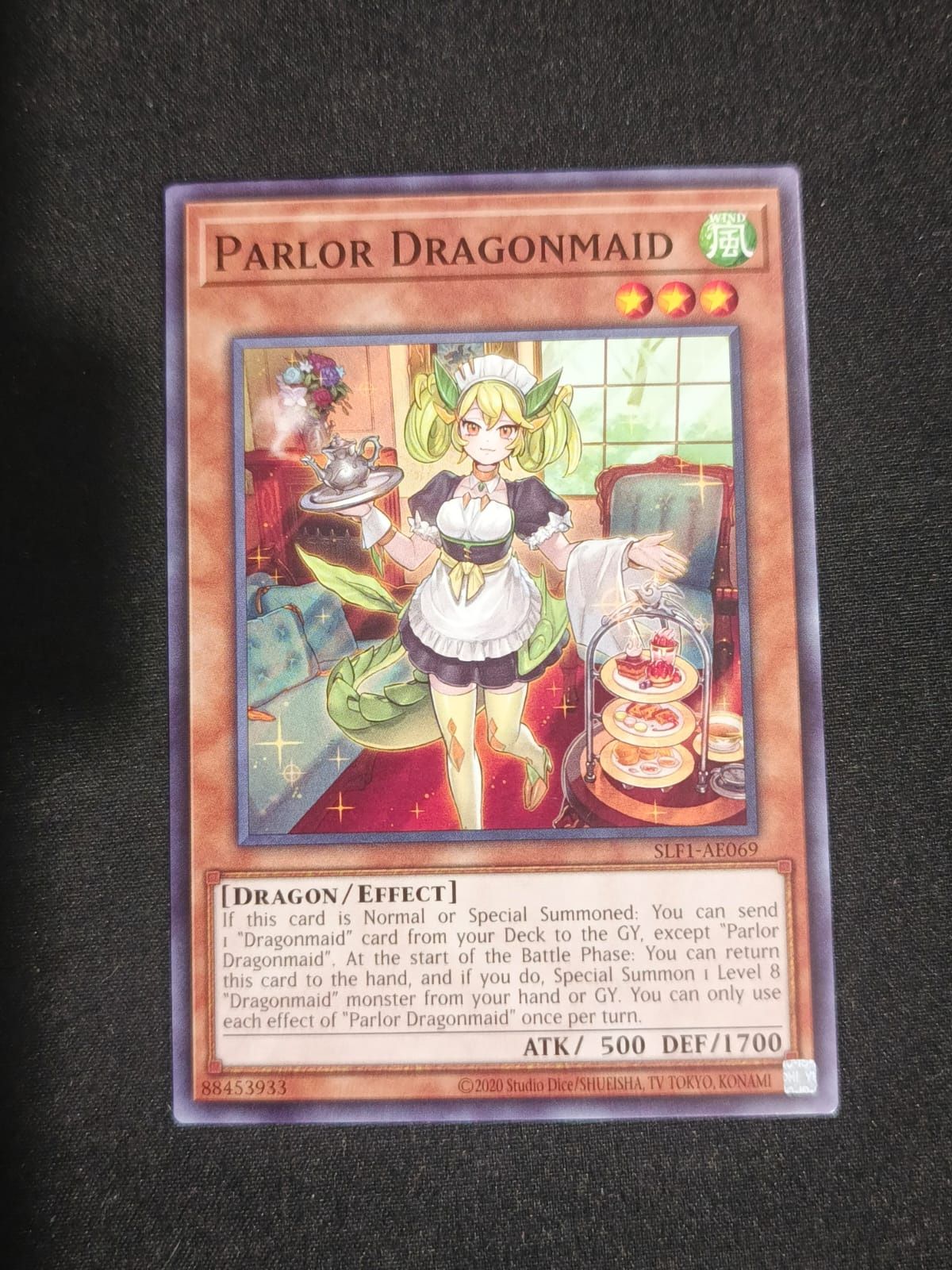SLF1-AE069 Parlor Dragonmaid Common