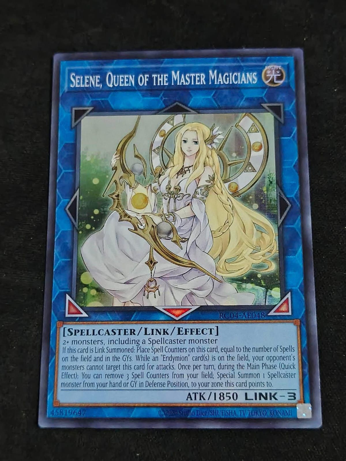 RC04-AE048 Selene, Queen of the Master Magicians Super Rare