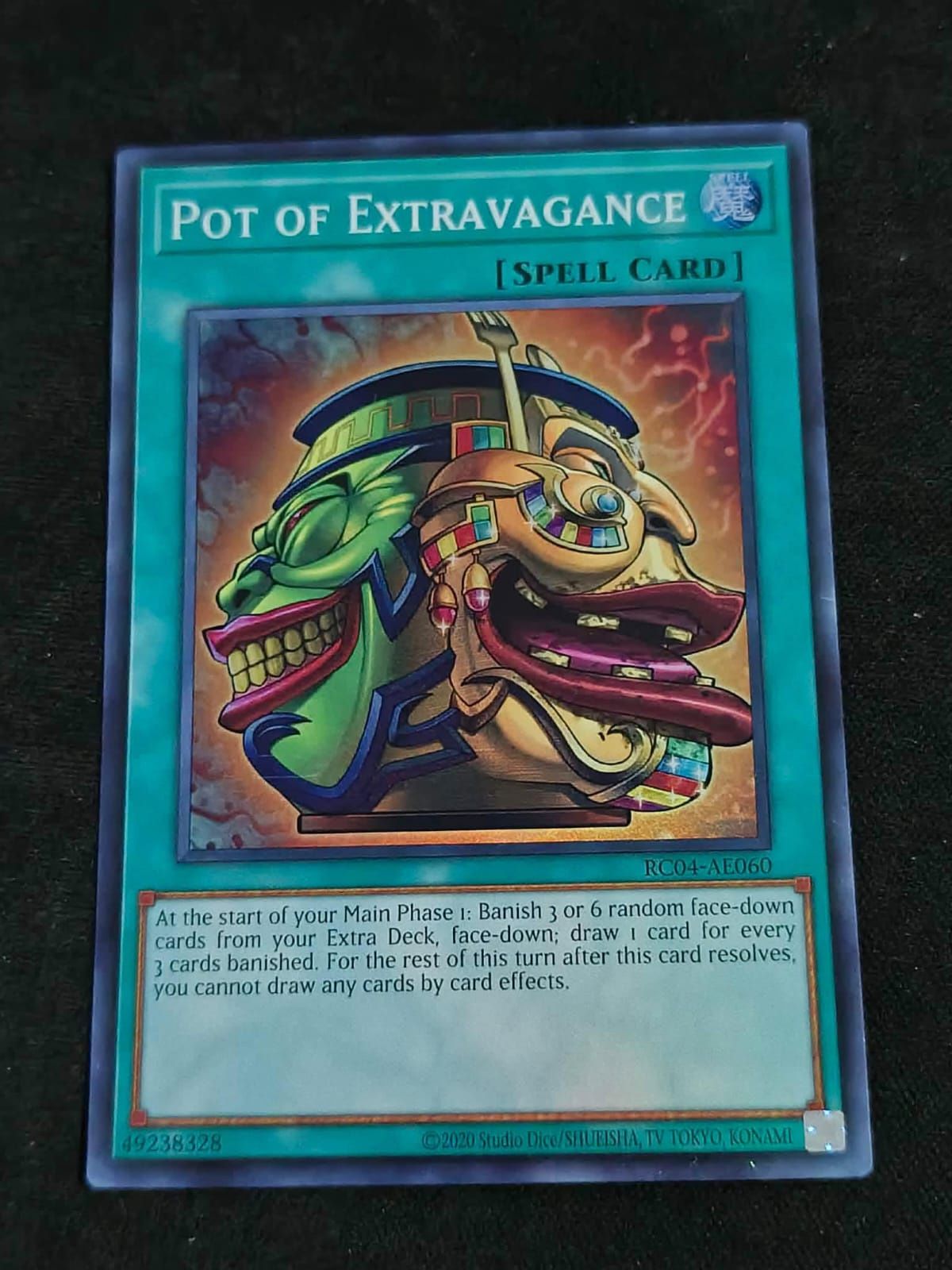 RC04-AE060 Pot of Extravagance Super Rare