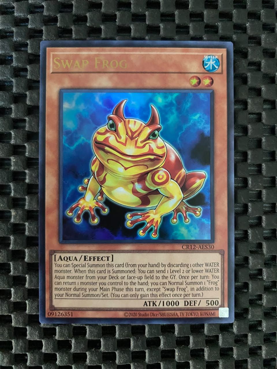CR12-AE083 Swap Frog Ultra Rare