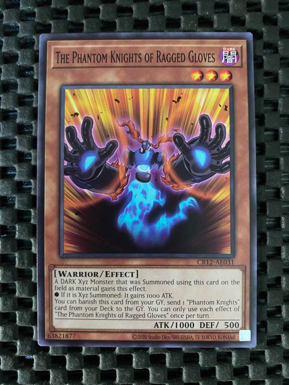 CR12-AE031 The Phantom Knights of Ragged Gloves Common