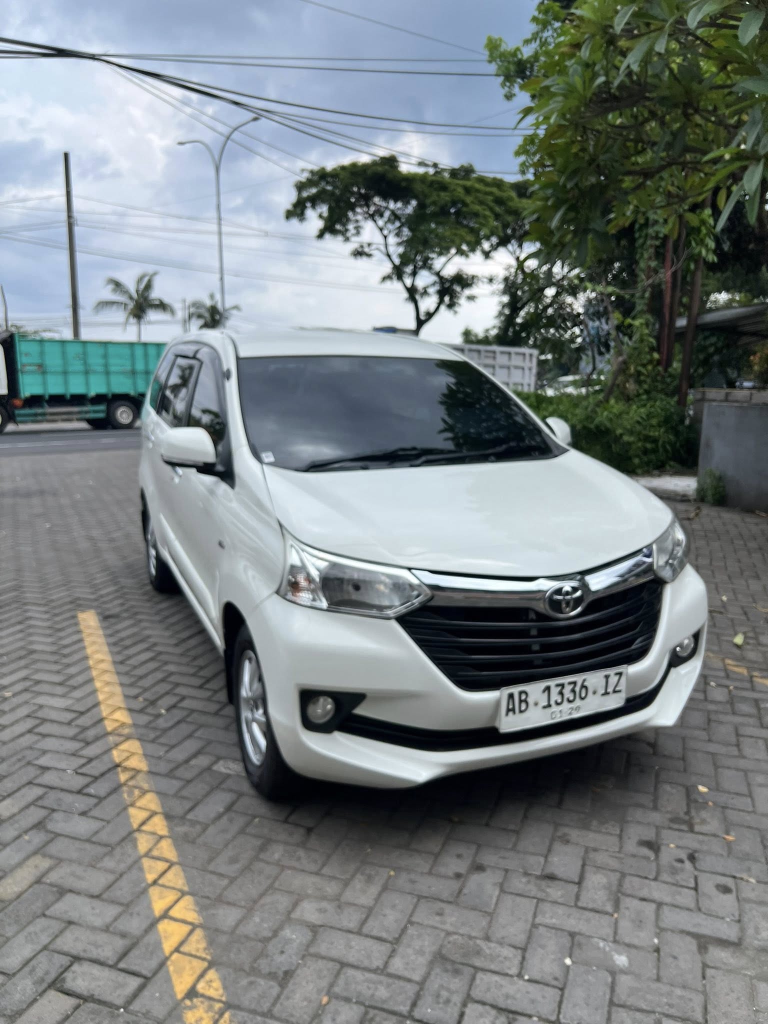Toyota Avanza G Manual 2018 – Putih, Pemakai Pribadi, Surat Lengkap